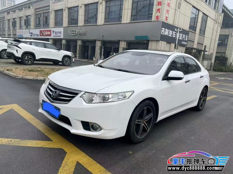 13年本田思铂睿轿车抵押车出售