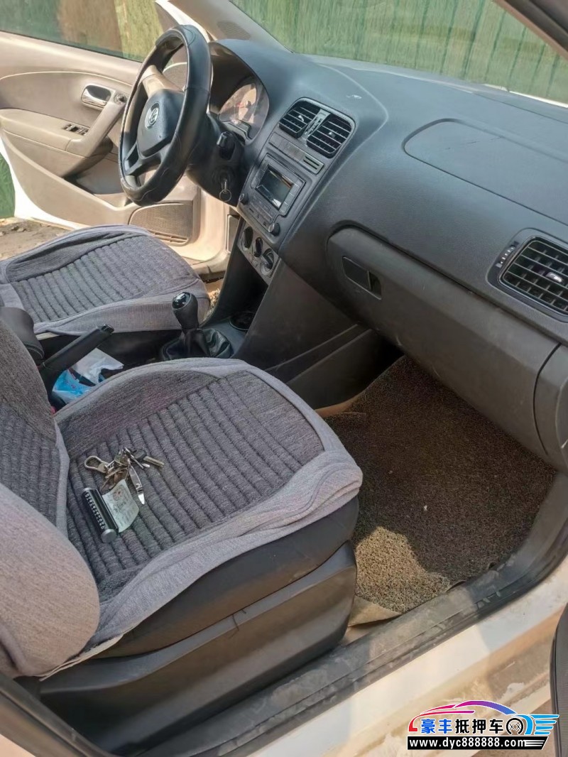 16年大众polo轿车抵押车出售