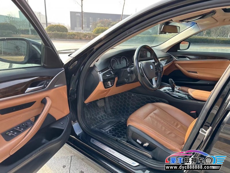 18年宝马5系轿车抵押车出售