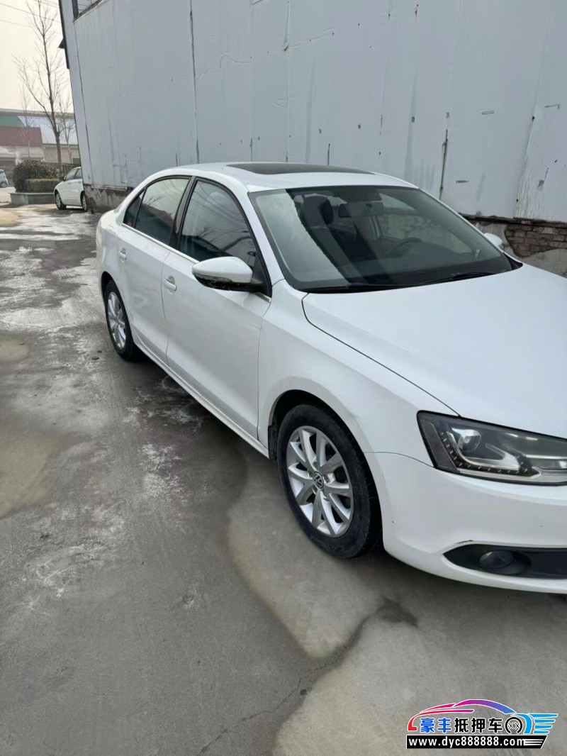 13年大众速腾轿车抵押车出售