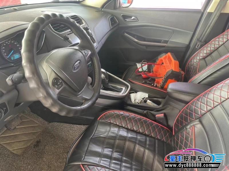 24年福特福睿斯轿车抵押车出售