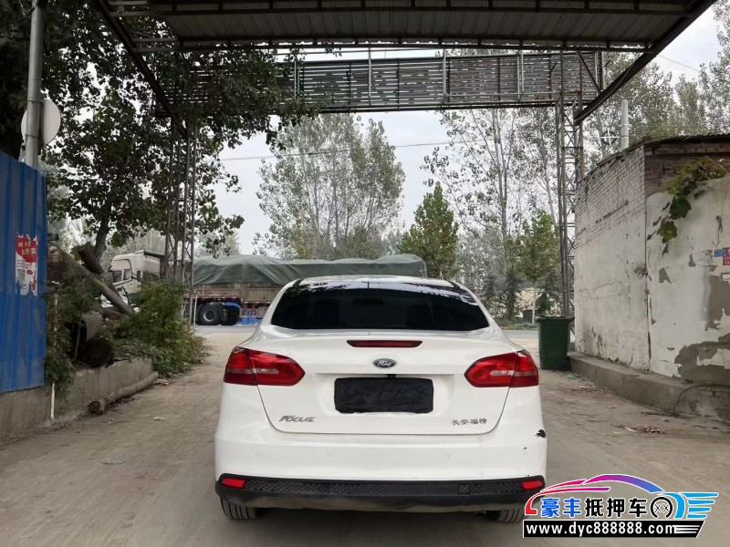 16年福特福克斯轿车抵押车出售