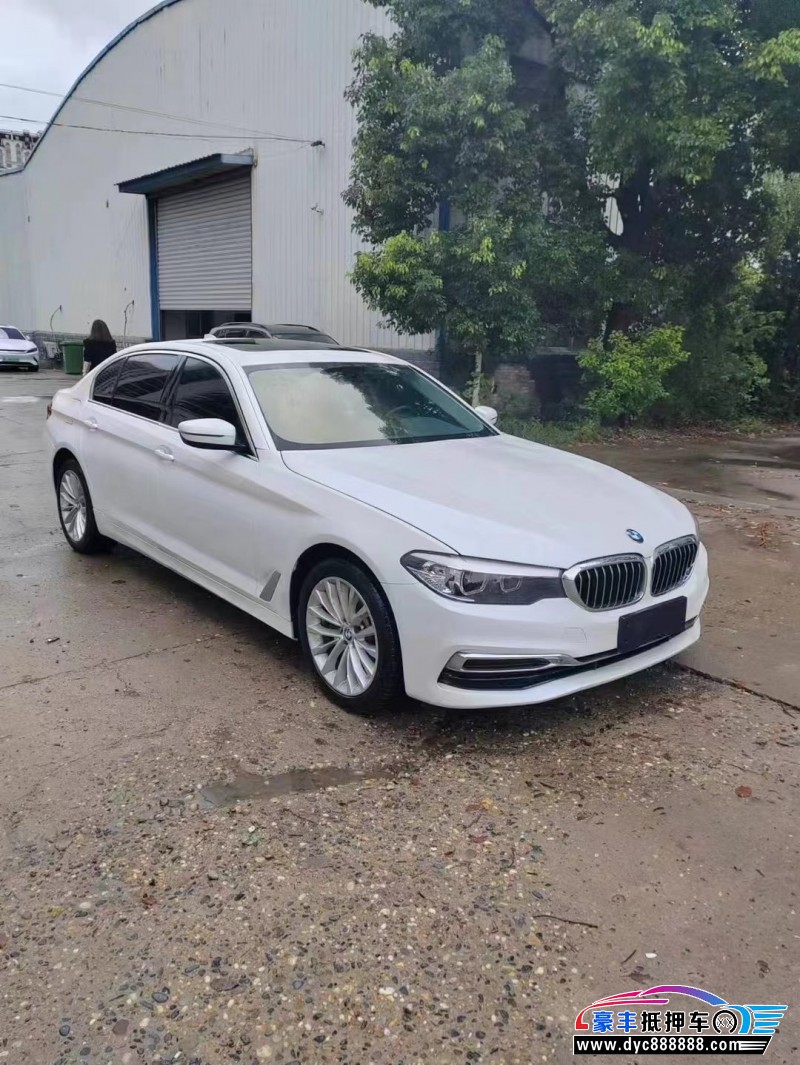 20年宝马5系轿车抵押车出售