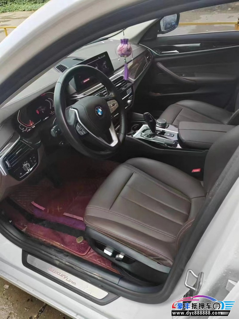 20年宝马5系轿车抵押车出售