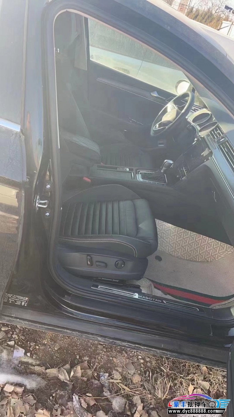 21年大众迈腾轿车抵押车出售