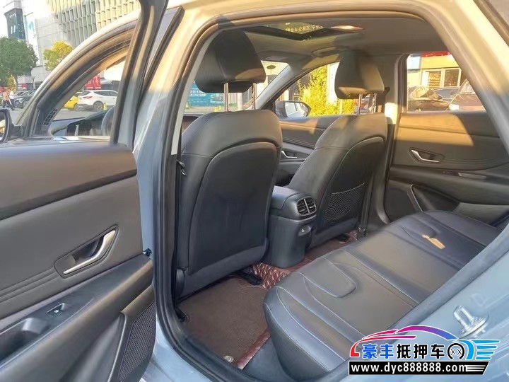 23年现代伊兰特轿车抵押车出售