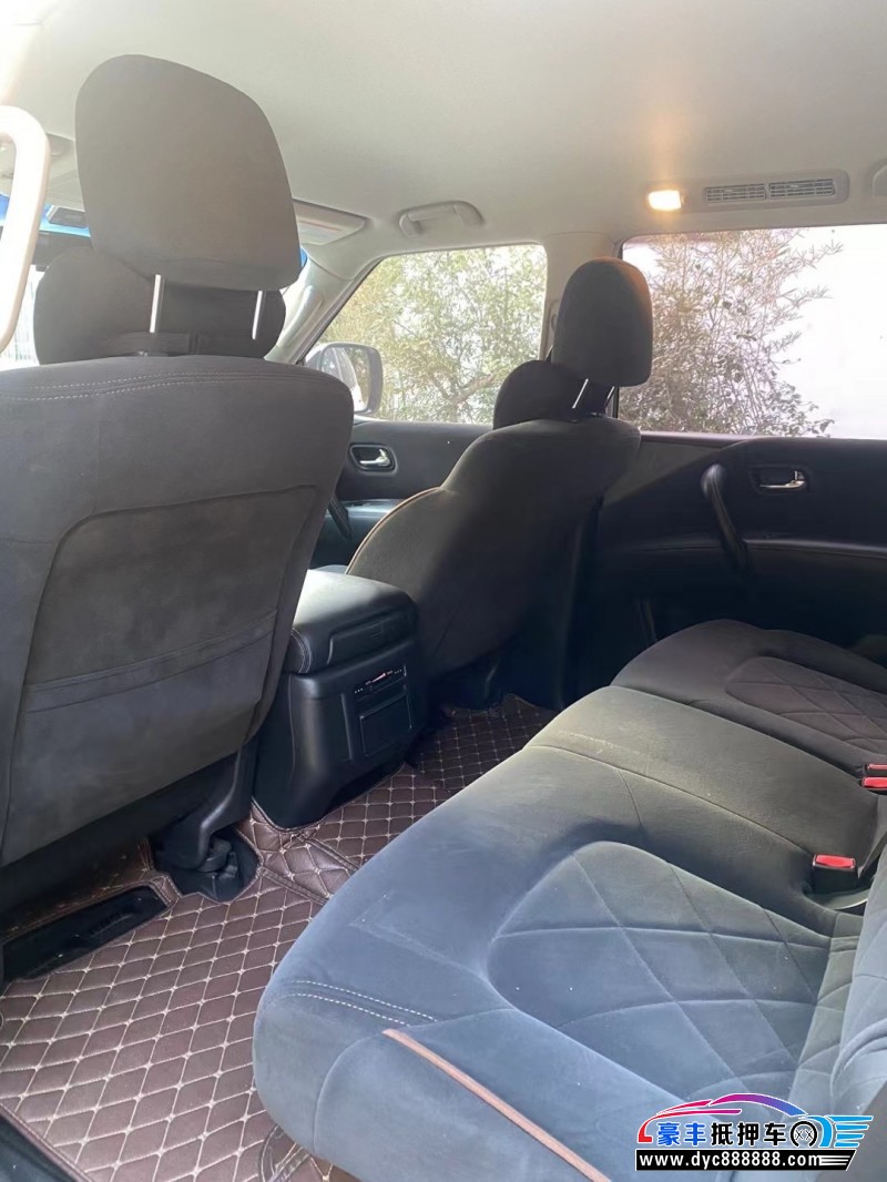 17年日产途乐轿车抵押车出售