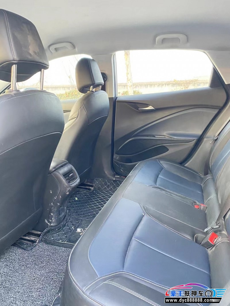 22年别克微蓝轿车抵押车出售