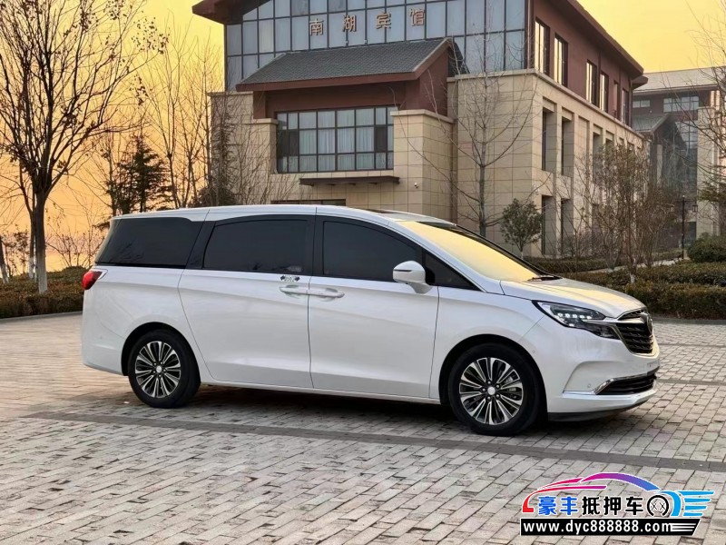 22年别克GL8轿车抵押车出售