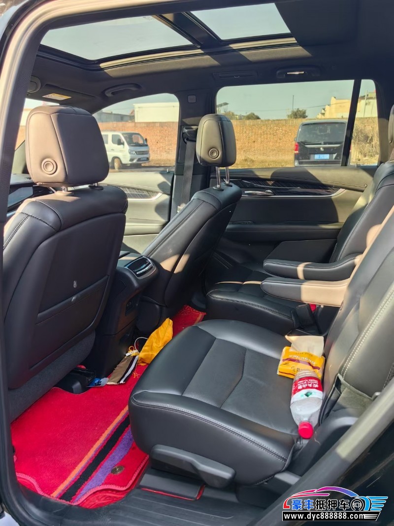 21年凯迪拉克xt6轿车抵押车出售