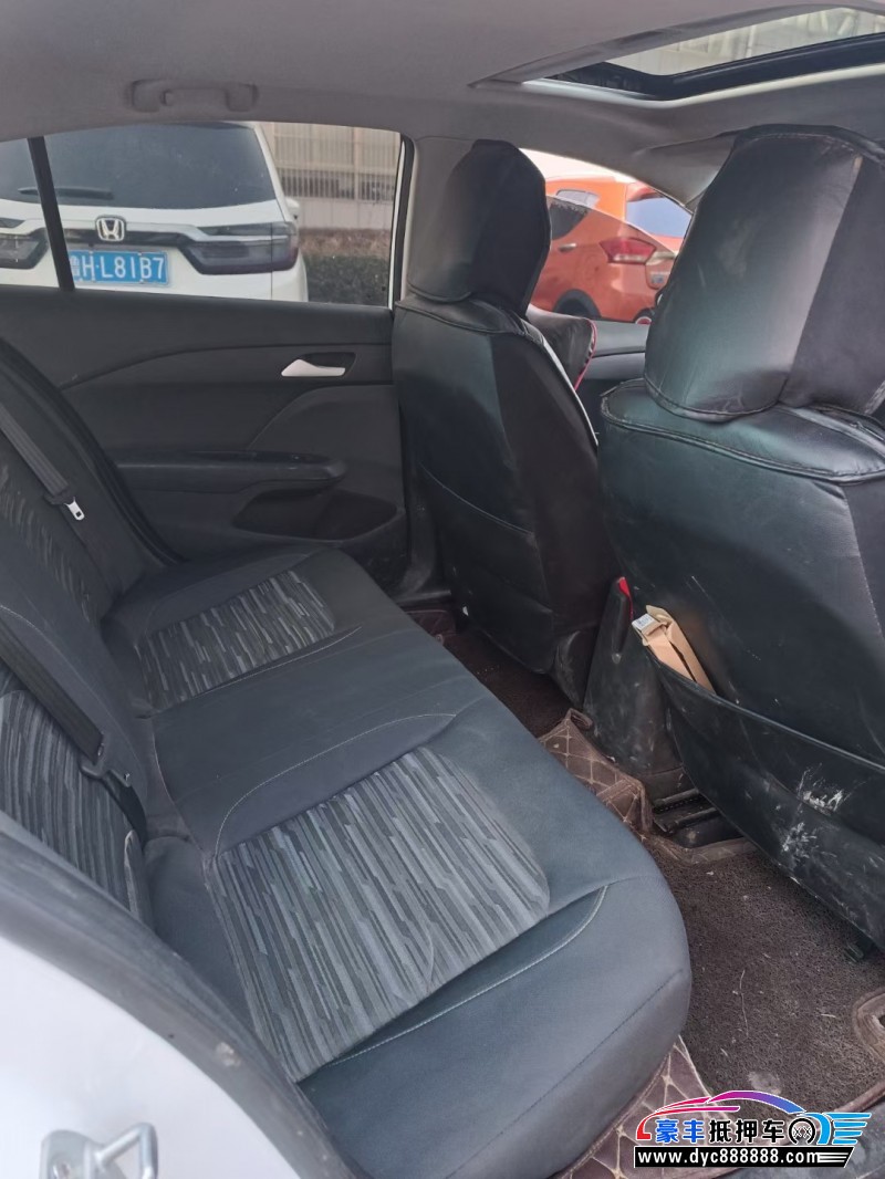 18年雪佛兰科沃兹轿车抵押车出售