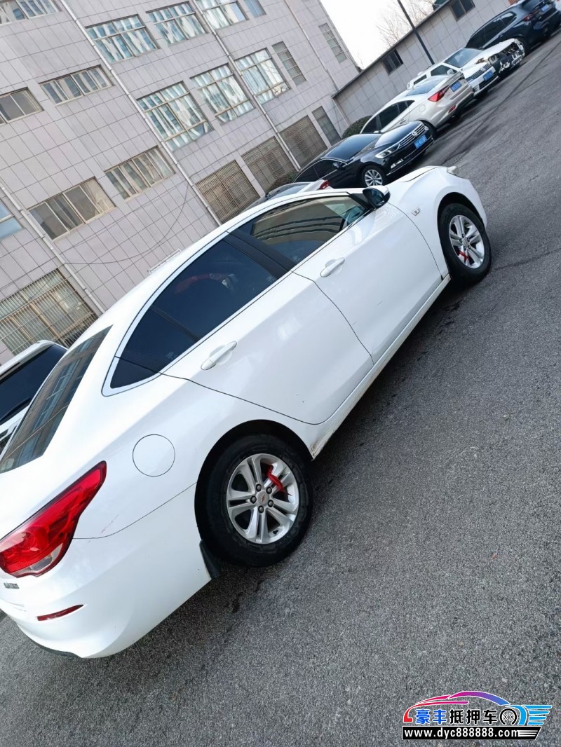 18年雪佛兰科沃兹轿车抵押车出售