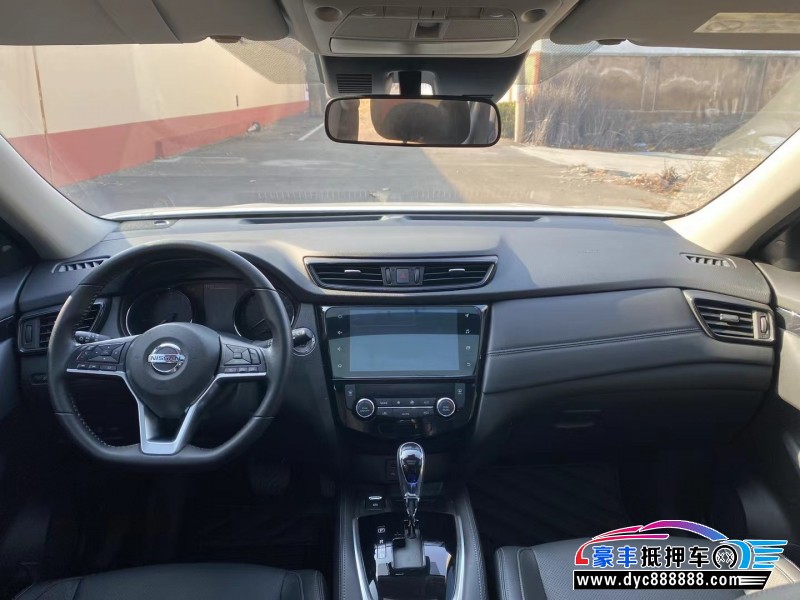 22年日产奇骏轿车抵押车出售