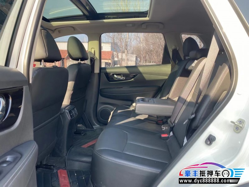 22年日产奇骏轿车抵押车出售