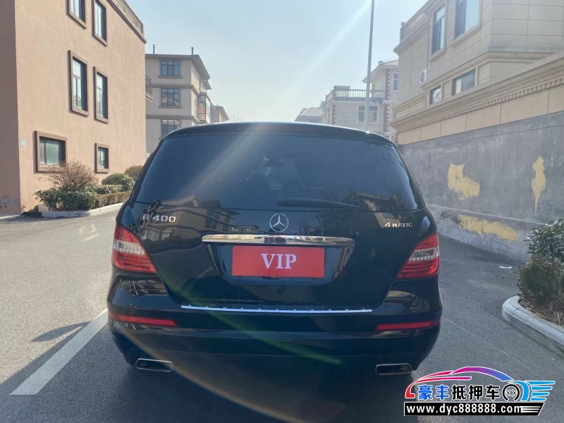 17年奔驰R轿车抵押车出售