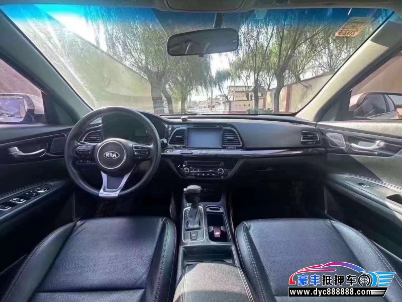 15年起亚K4轿车抵押车出售