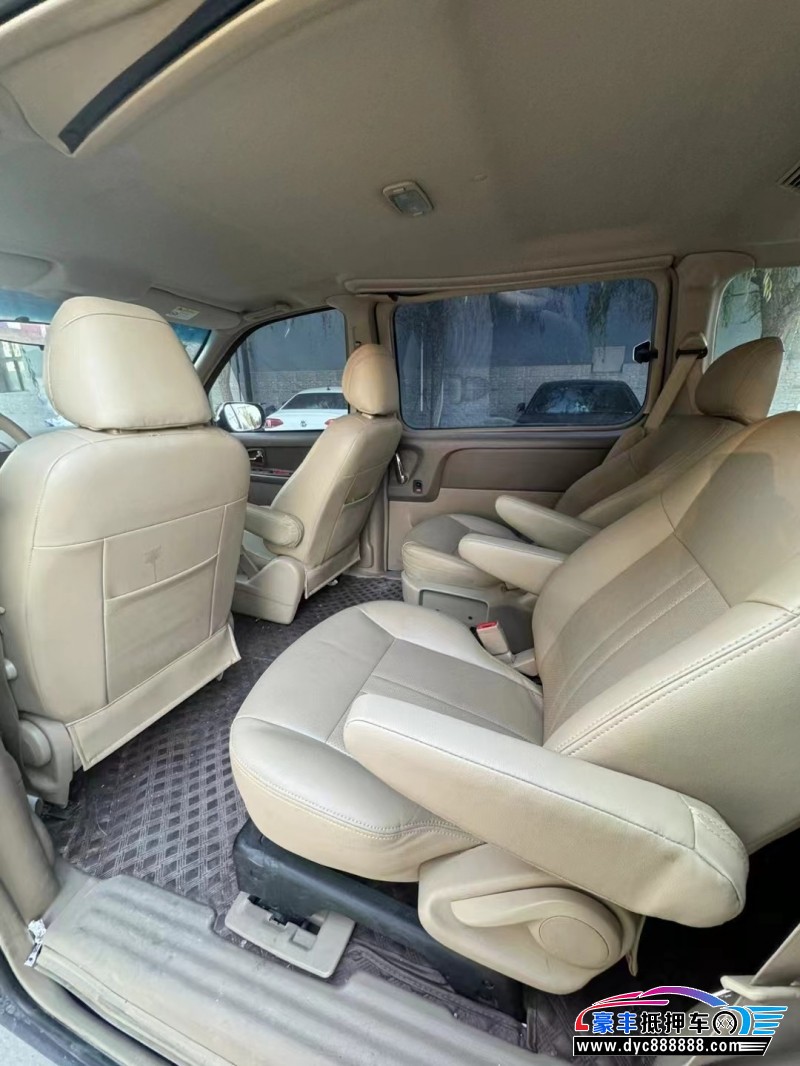 15年别克GL8轿车抵押车出售