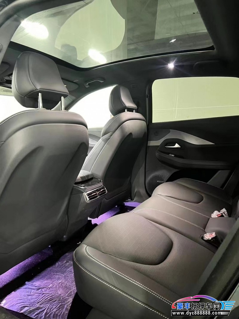 23年极狐阿尔法S轿车抵押车出售