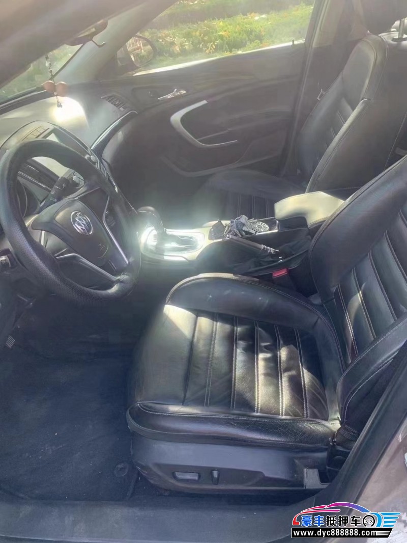 14年别克君威轿车抵押车出售