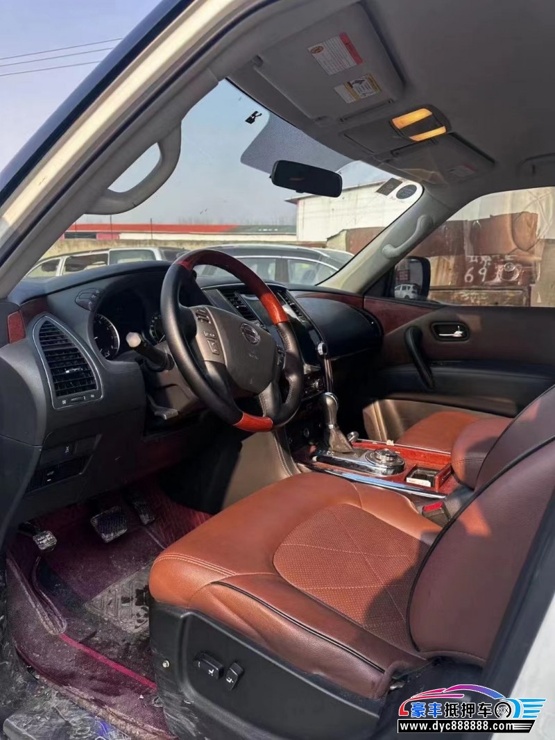 19年日产途乐轿车抵押车出售