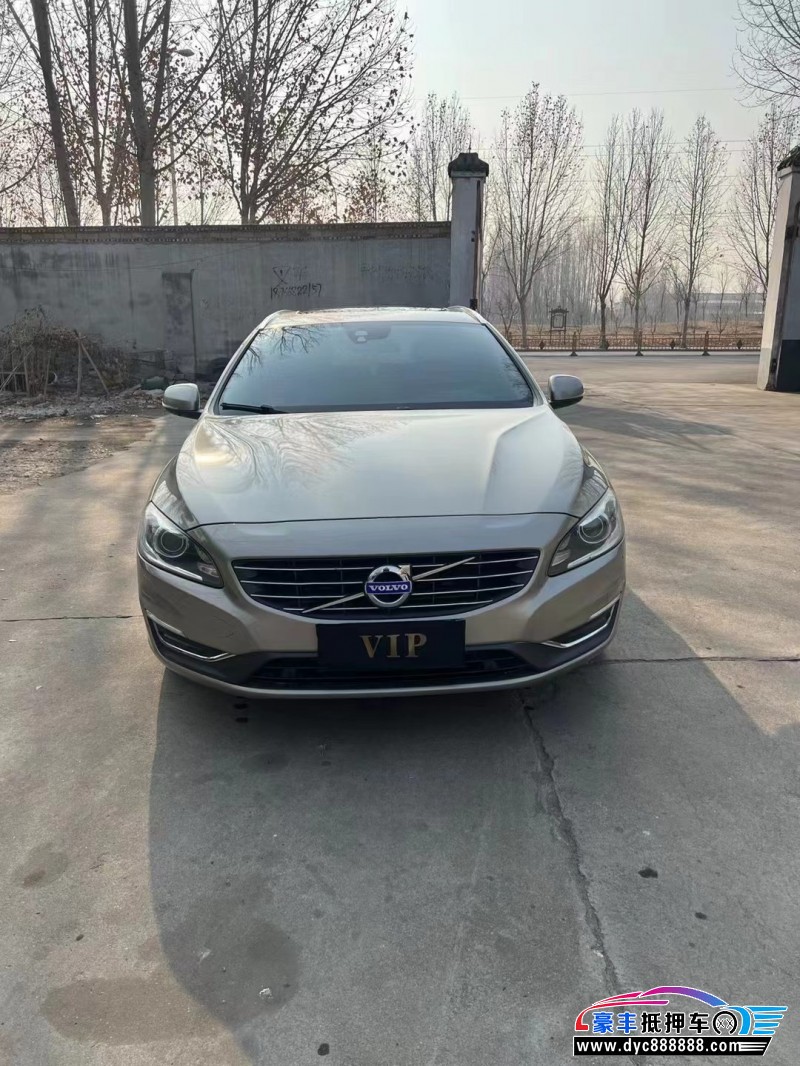 15年沃尔沃V60轿车抵押车出售