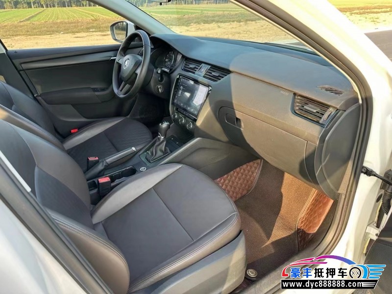 18年斯柯达明锐轿车抵押车出售