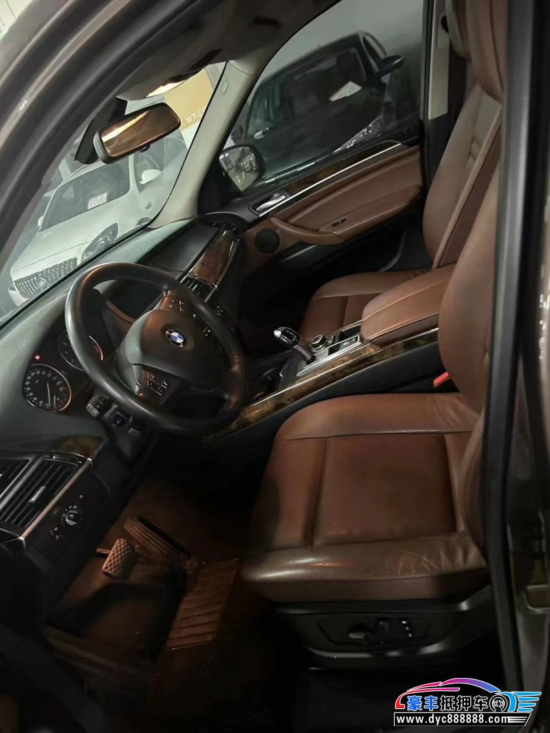 14年宝马X5轿车抵押车出售