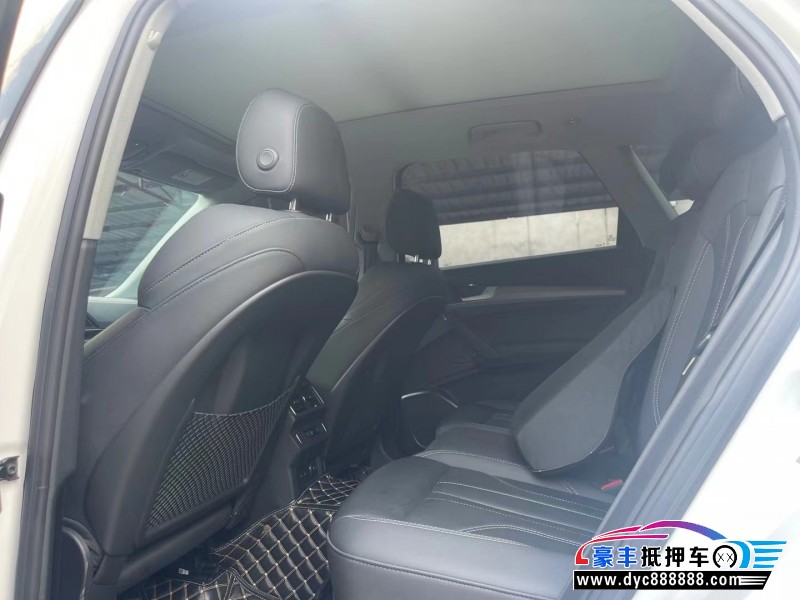 21年奥迪Q5轿车抵押车出售