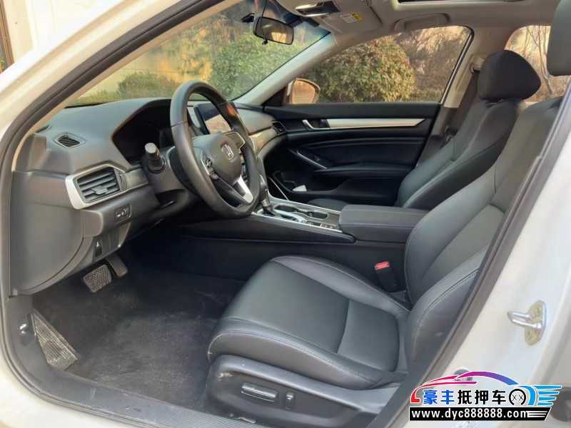 22年本田雅阁轿车抵押车出售