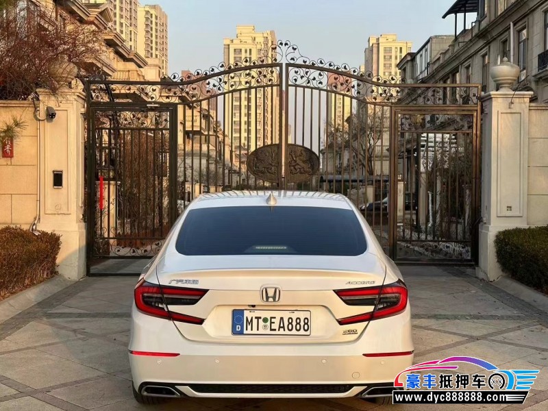 22年本田雅阁轿车抵押车出售