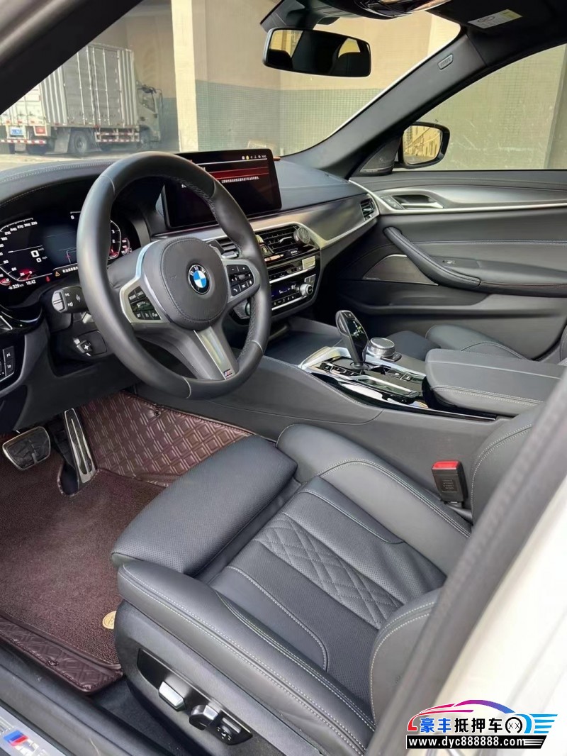 23年宝马5系轿车抵押车出售