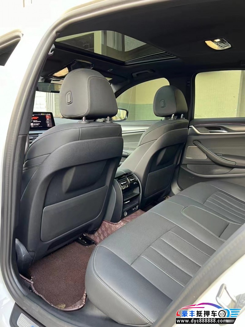 23年宝马5系轿车抵押车出售