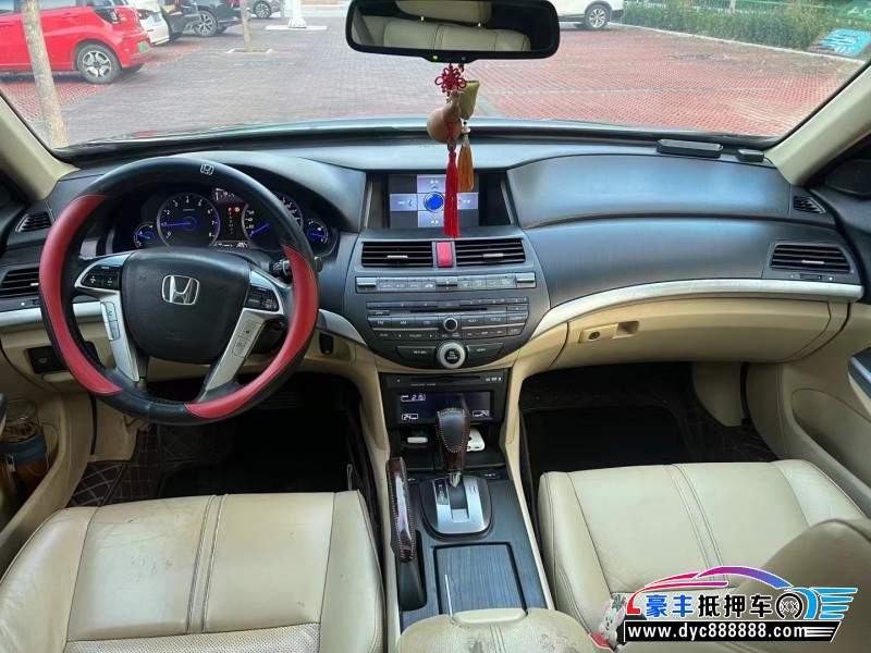 14年本田歌诗图轿车抵押车出售
