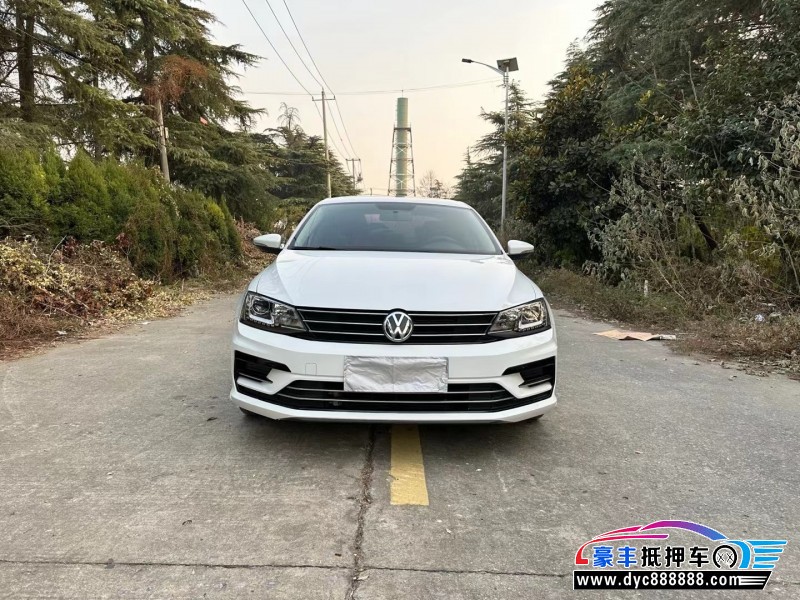 18年大众速腾轿车抵押车出售