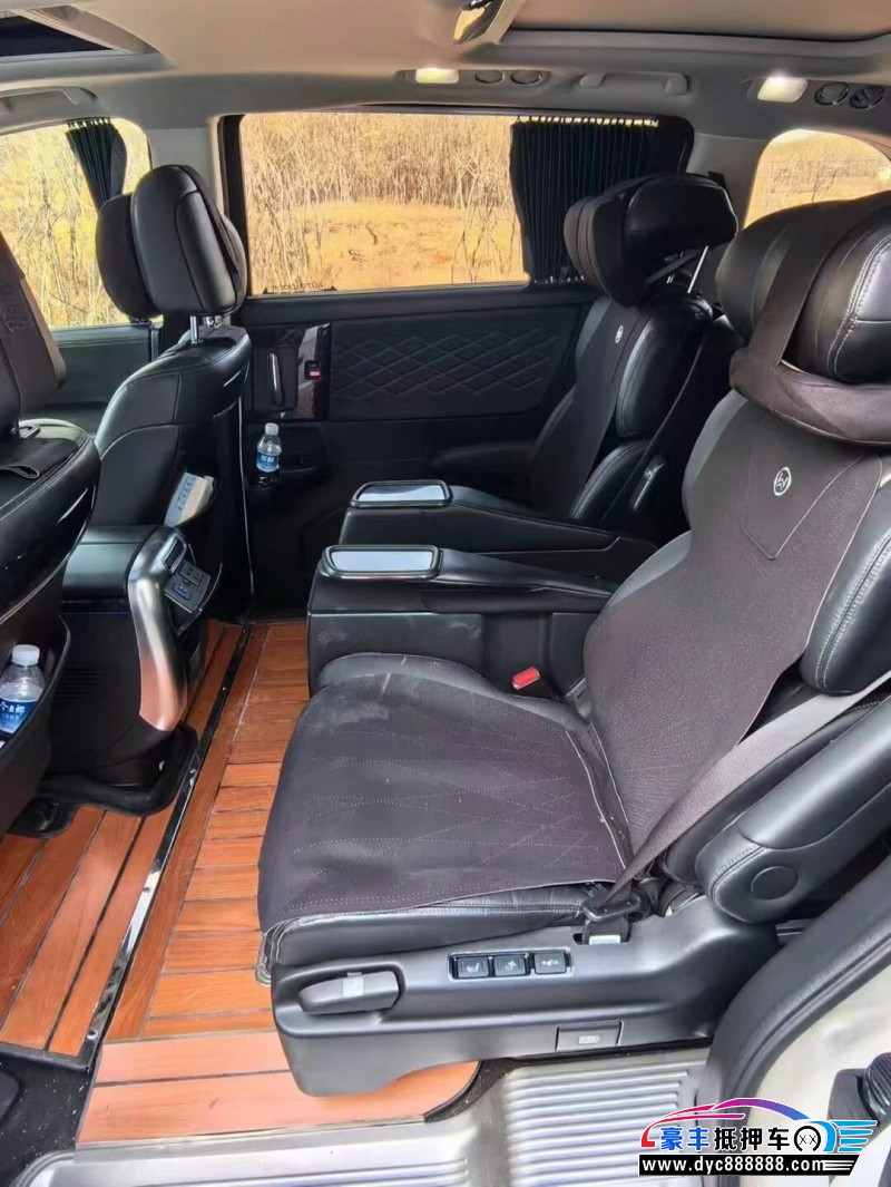 20年本田艾力绅轿车抵押车出售