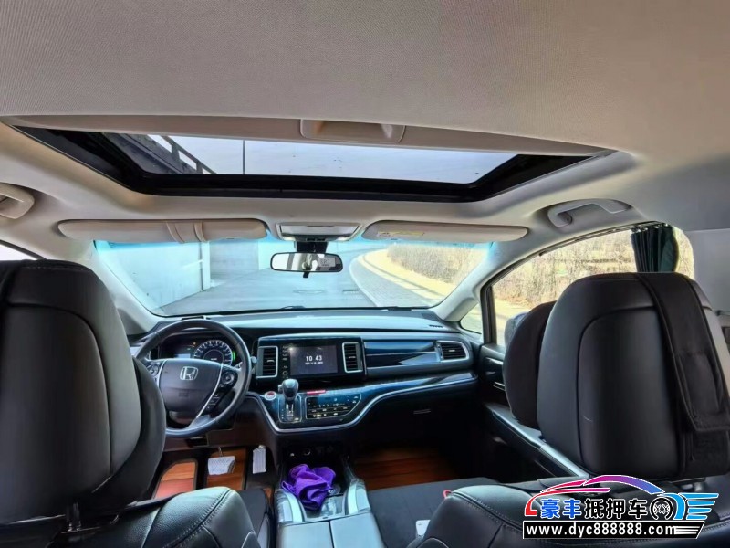 20年本田艾力绅轿车抵押车出售