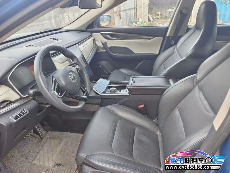 21年威马汽车ex5轿车抵押车出售