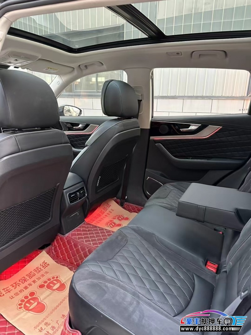 22年红旗HS5轿车抵押车出售