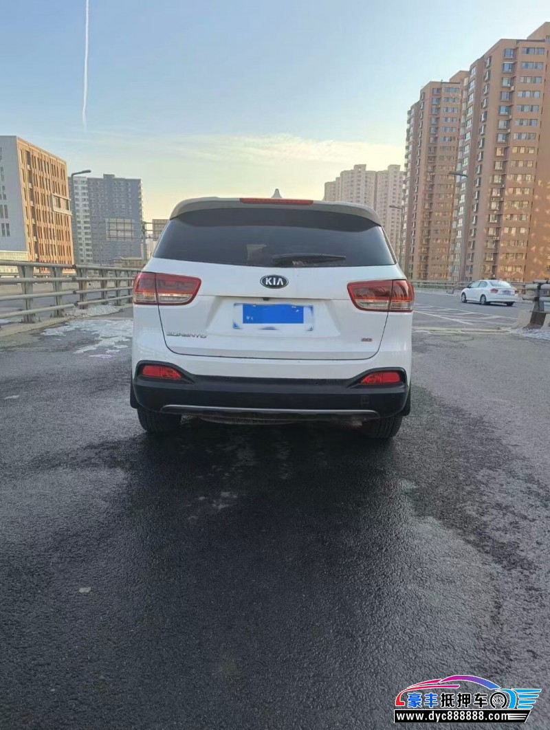 16年起亚索兰托轿车抵押车出售