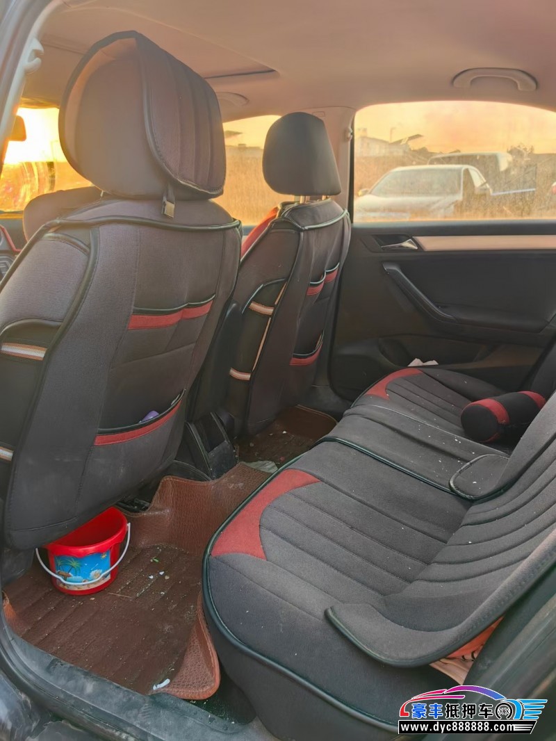 13年大众捷达轿车抵押车出售