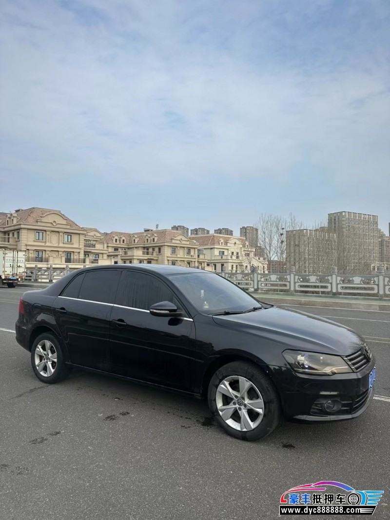 14年大众宝来轿车抵押车出售