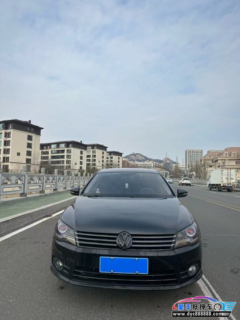 14年大众宝来轿车抵押车出售