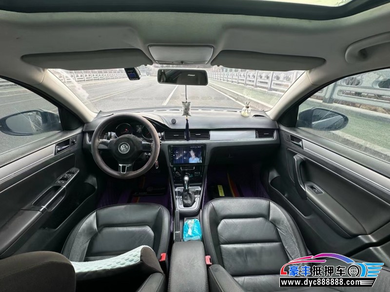 14年大众宝来轿车抵押车出售