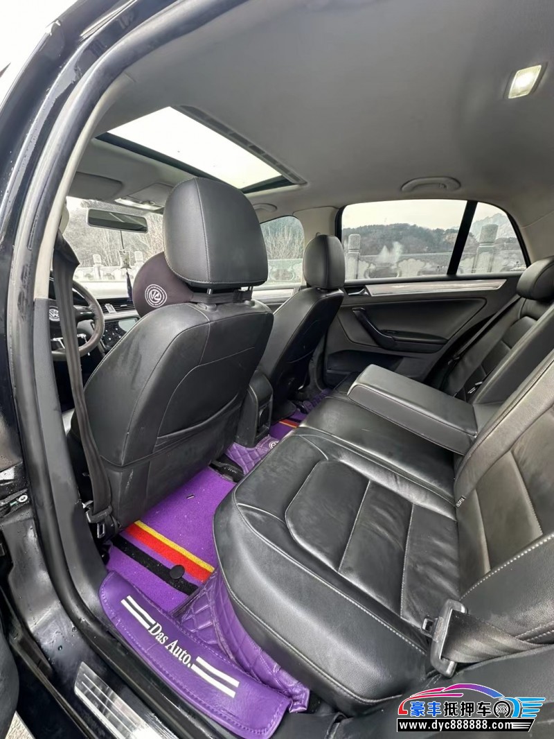 14年大众宝来轿车抵押车出售