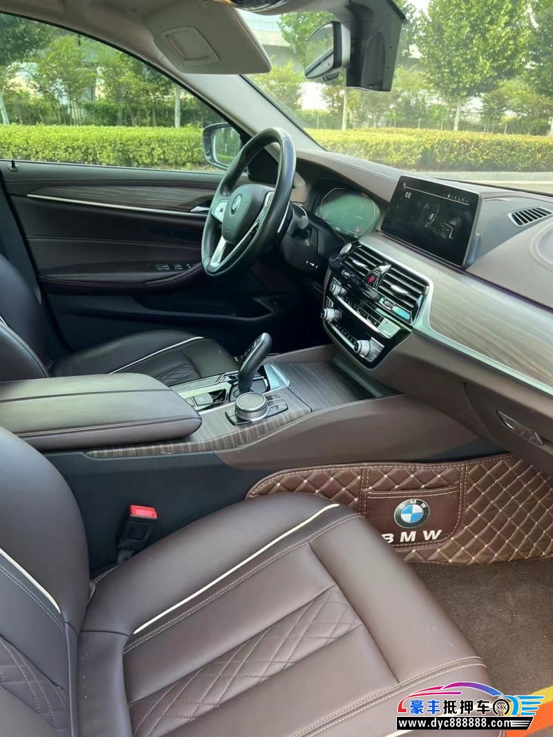 20年宝马5系轿车抵押车出售