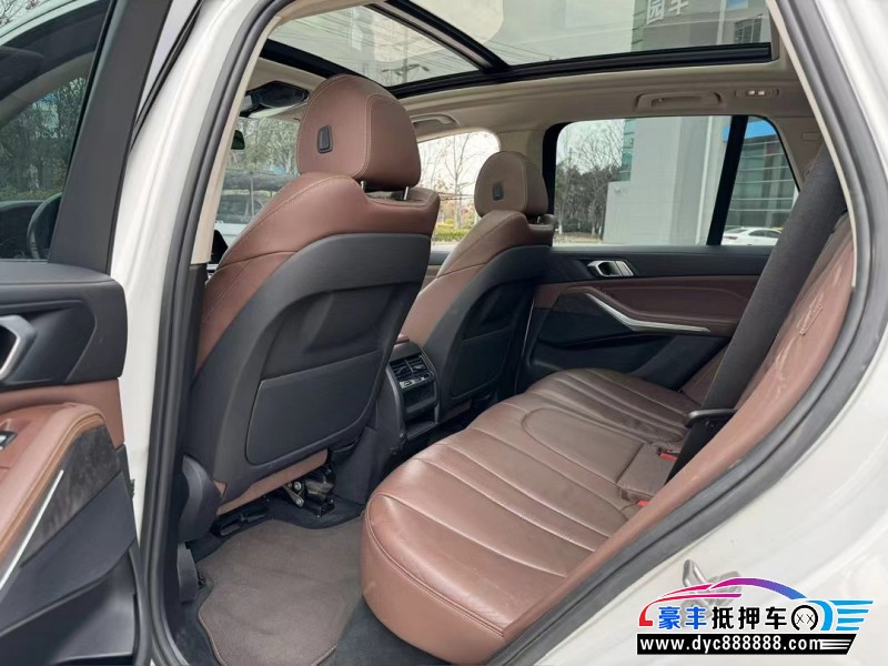 19年宝马X5轿车抵押车出售