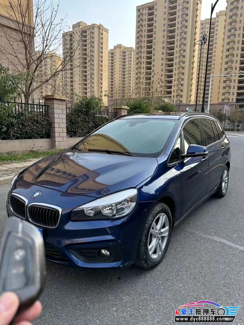 18年宝马2系轿车抵押车出售