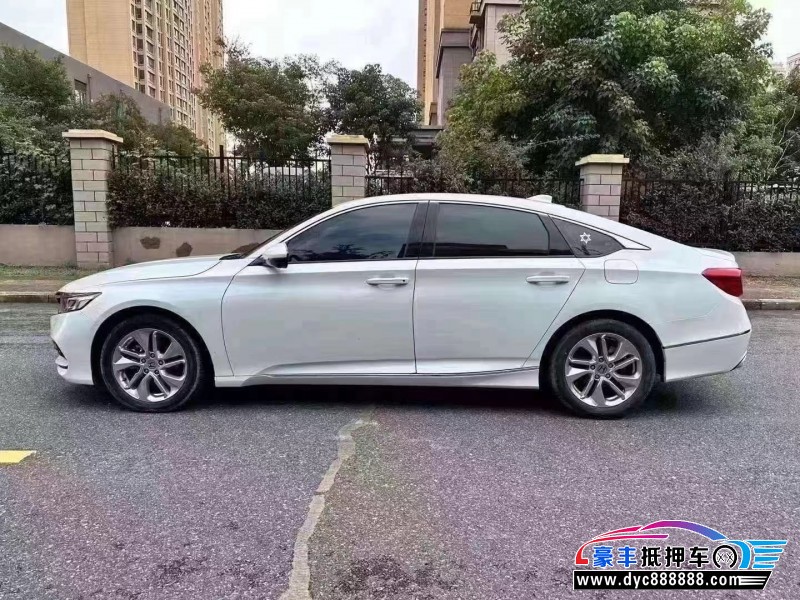 21年本田雅阁轿车抵押车出售