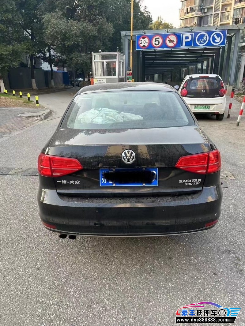 15年大众速腾轿车抵押车出售