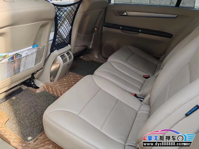 14年奔驰R轿车抵押车出售